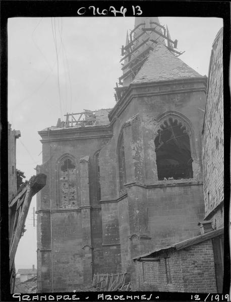 Abside endommagée, dommages de guerre