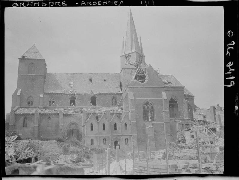 Façade sud endommagée, dommages de guerre