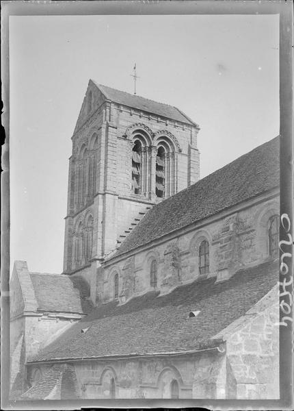 Clocher et façade