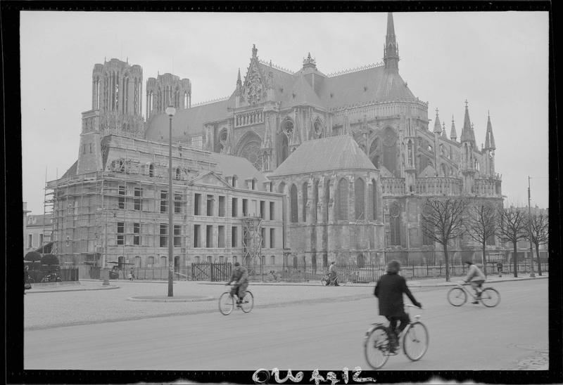 Aile est et chapelle près de la cathédrale