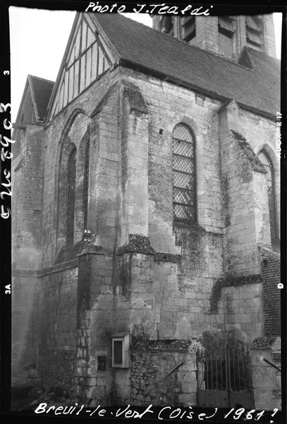 Façade est vue en perspective