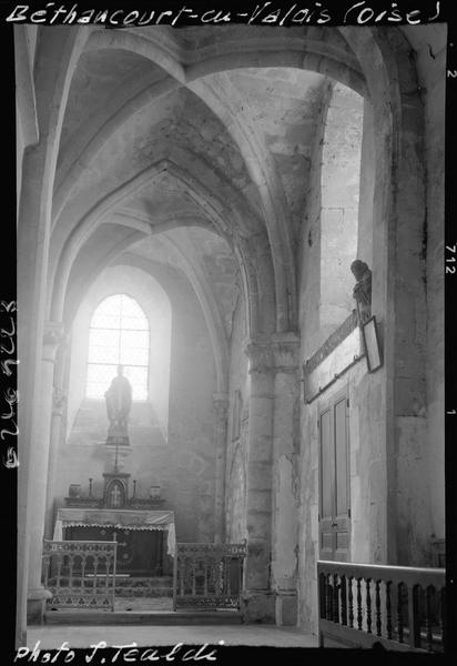 Intérieur : le choeur