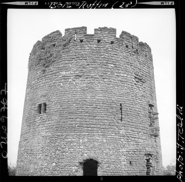 Tour en ruines : partie supérieure