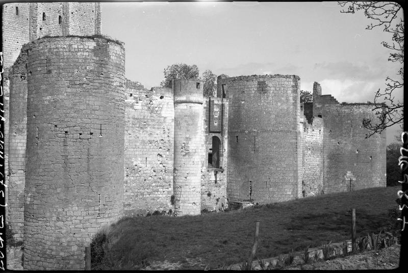 Mur d'enceinte du vieux château