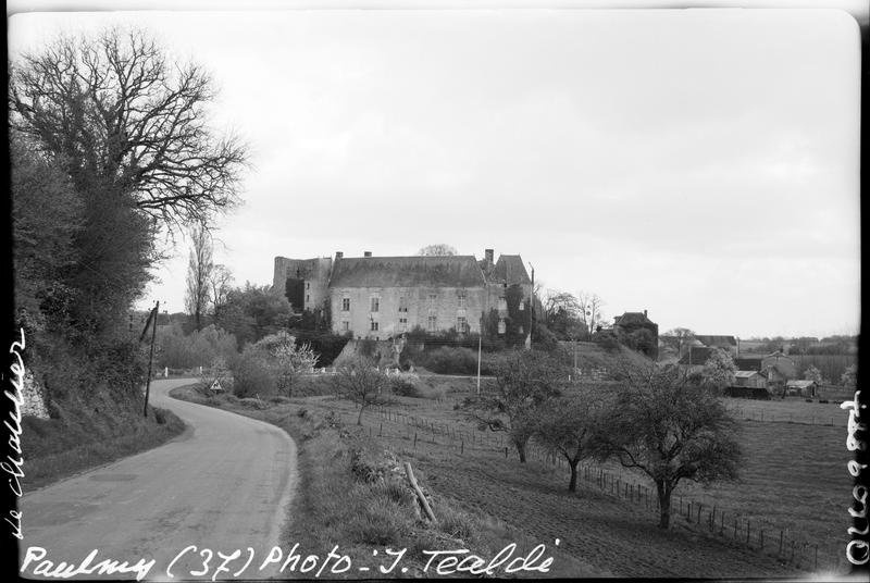 Ensemble ouest depuis un champ