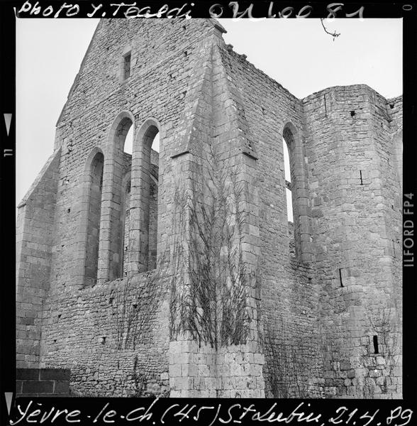 Façade en ruines