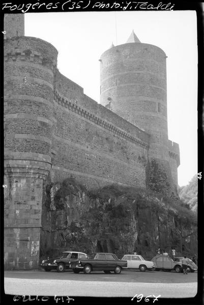 Tour Mélusine à l'ouest