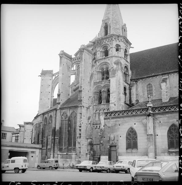 Abside et clocher, côté nord