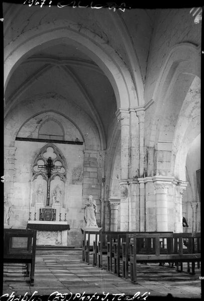 Intérieur : une chapelle