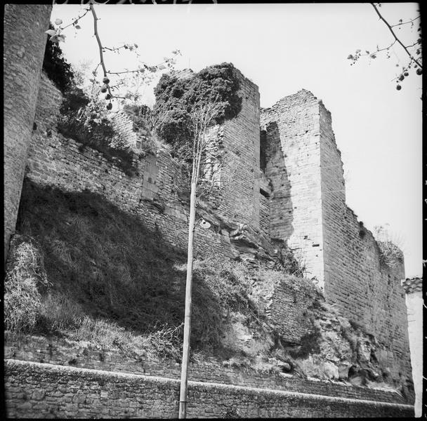 Enceinte en ruines