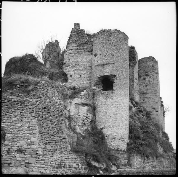 Enceinte en ruines