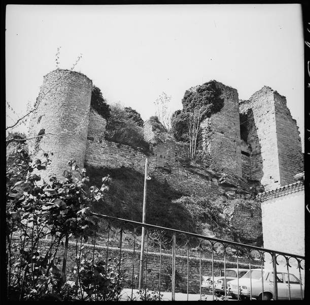 Enceinte en ruines