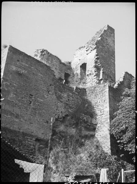 Enceinte en ruines