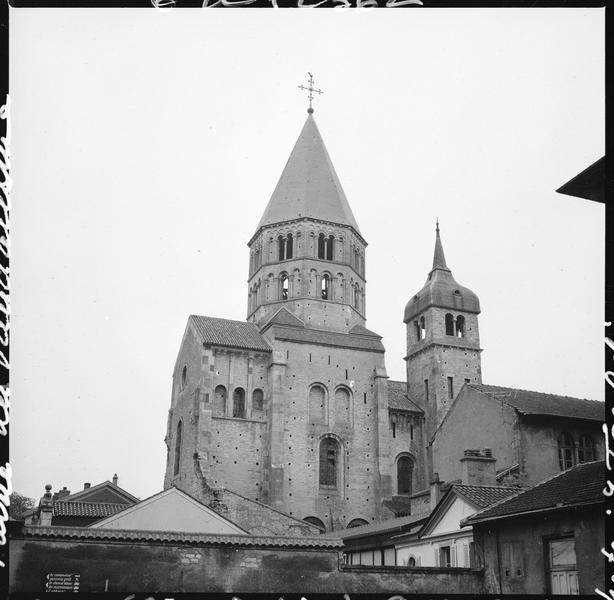 Clocher, côté ouest, de l'église et clocher de l'Horloge