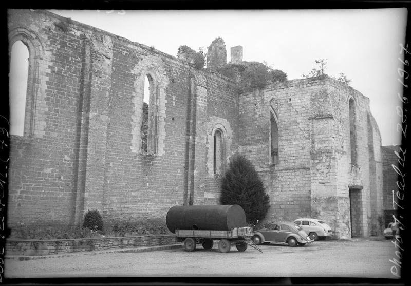 Ensemble sud en ruines