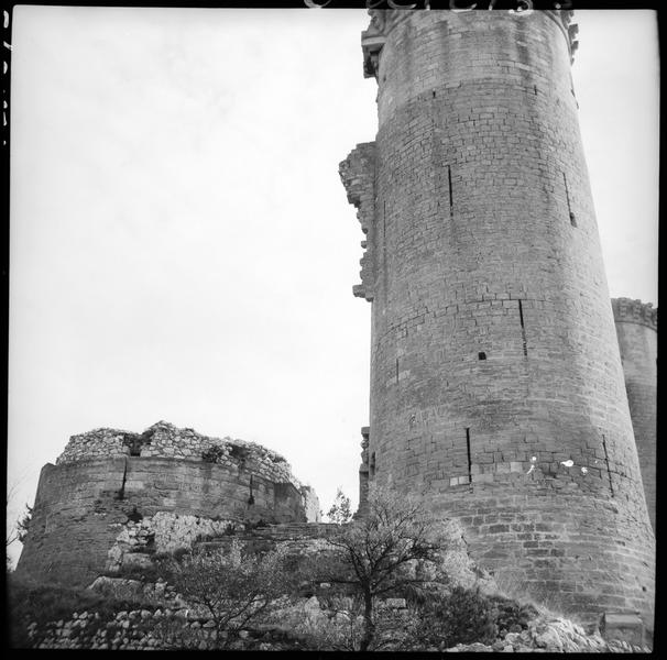 Tour en ruines