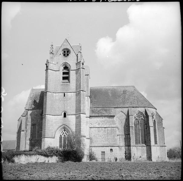 Façade sud et clocher de l'église