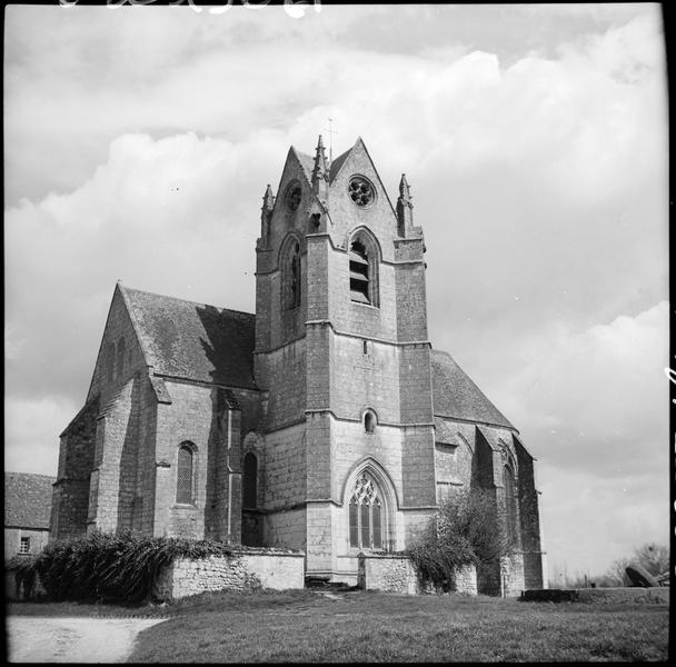 Façade sud et clocher de l'église