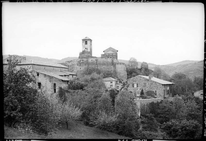 Ensemble depuis le village