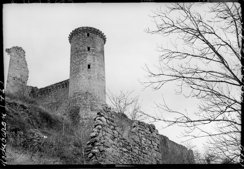 Tour des prisonniers et enceinte