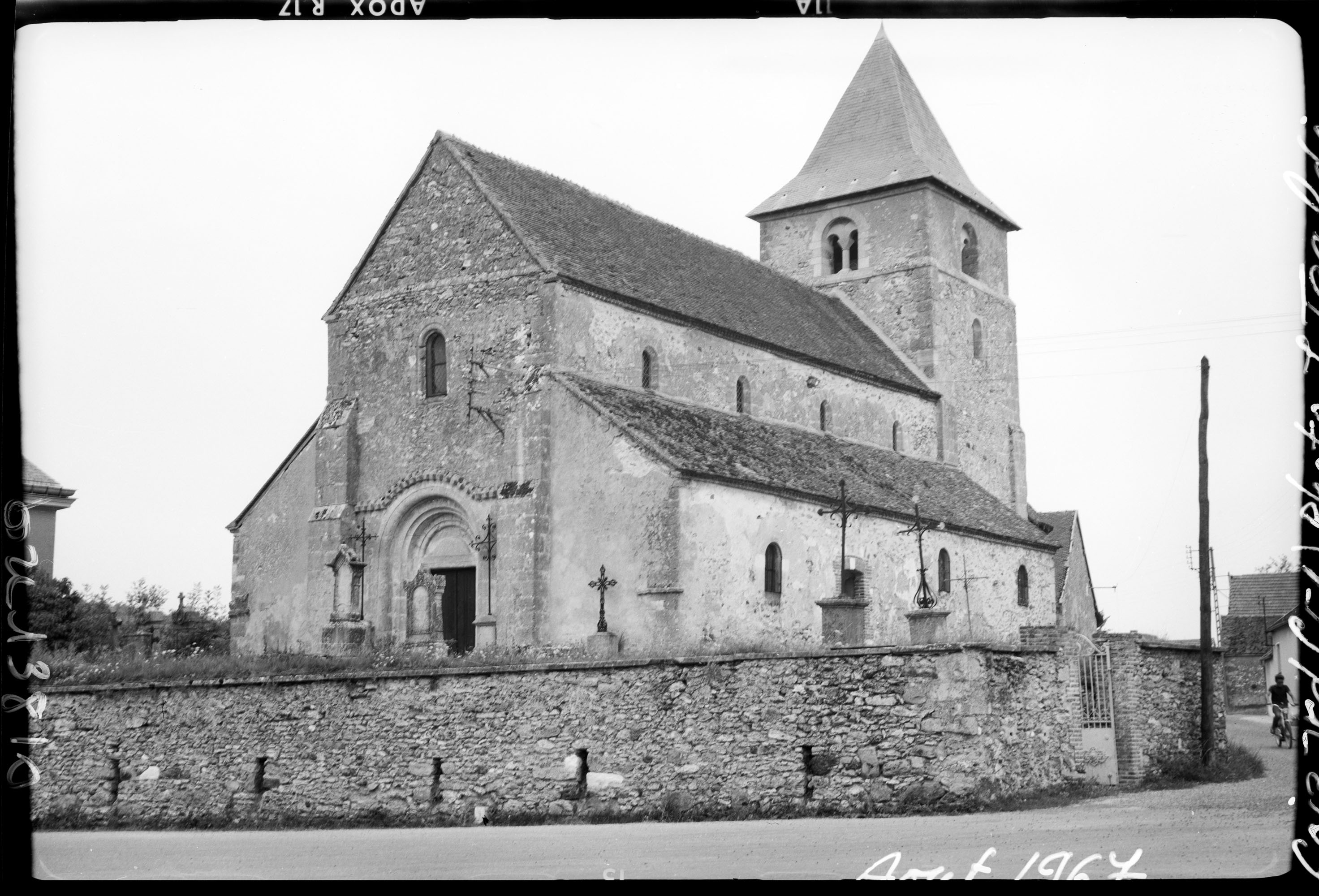 Ensemble sud-ouest et clocher