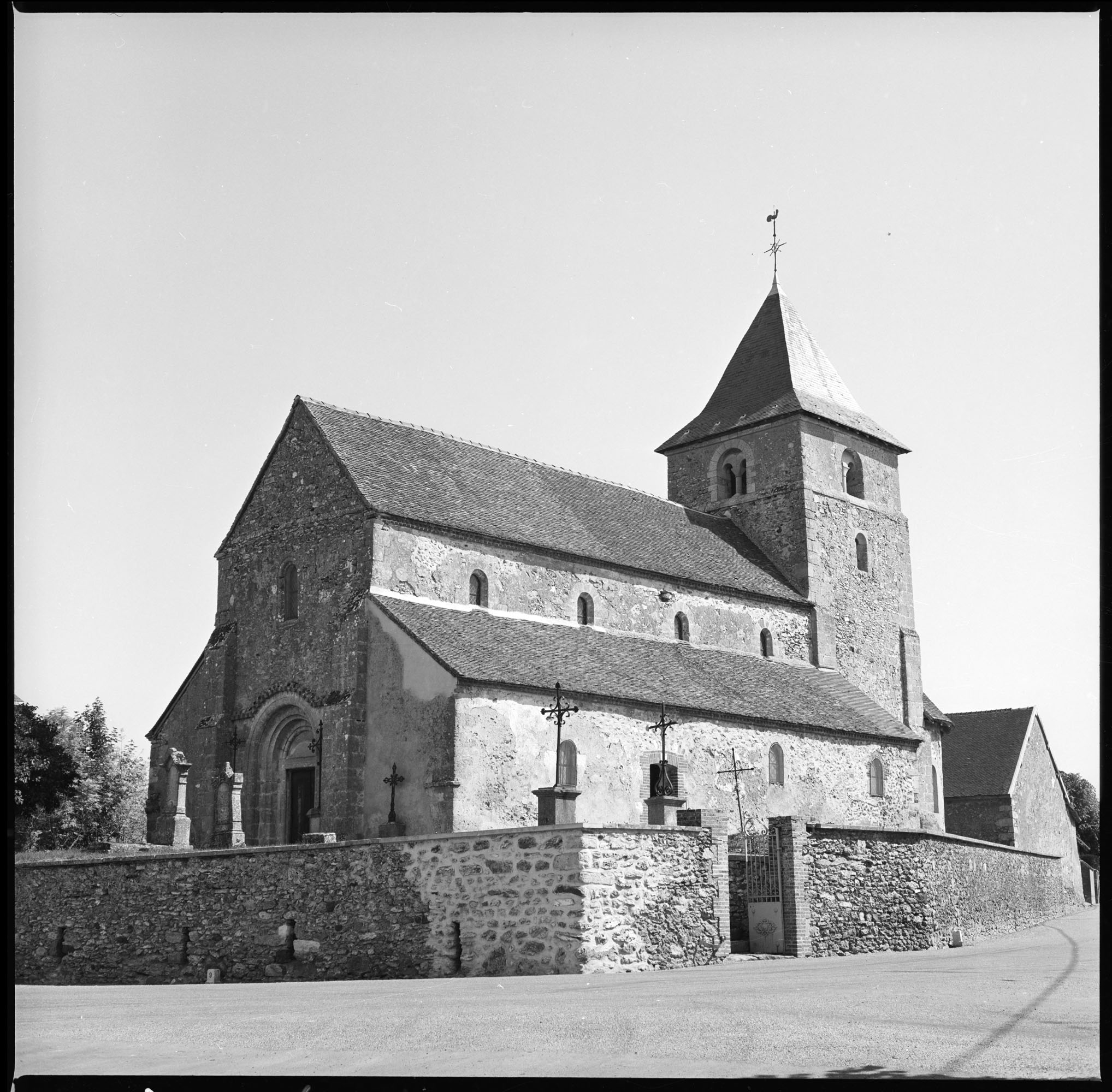 Ensemble sud-ouest et clocher