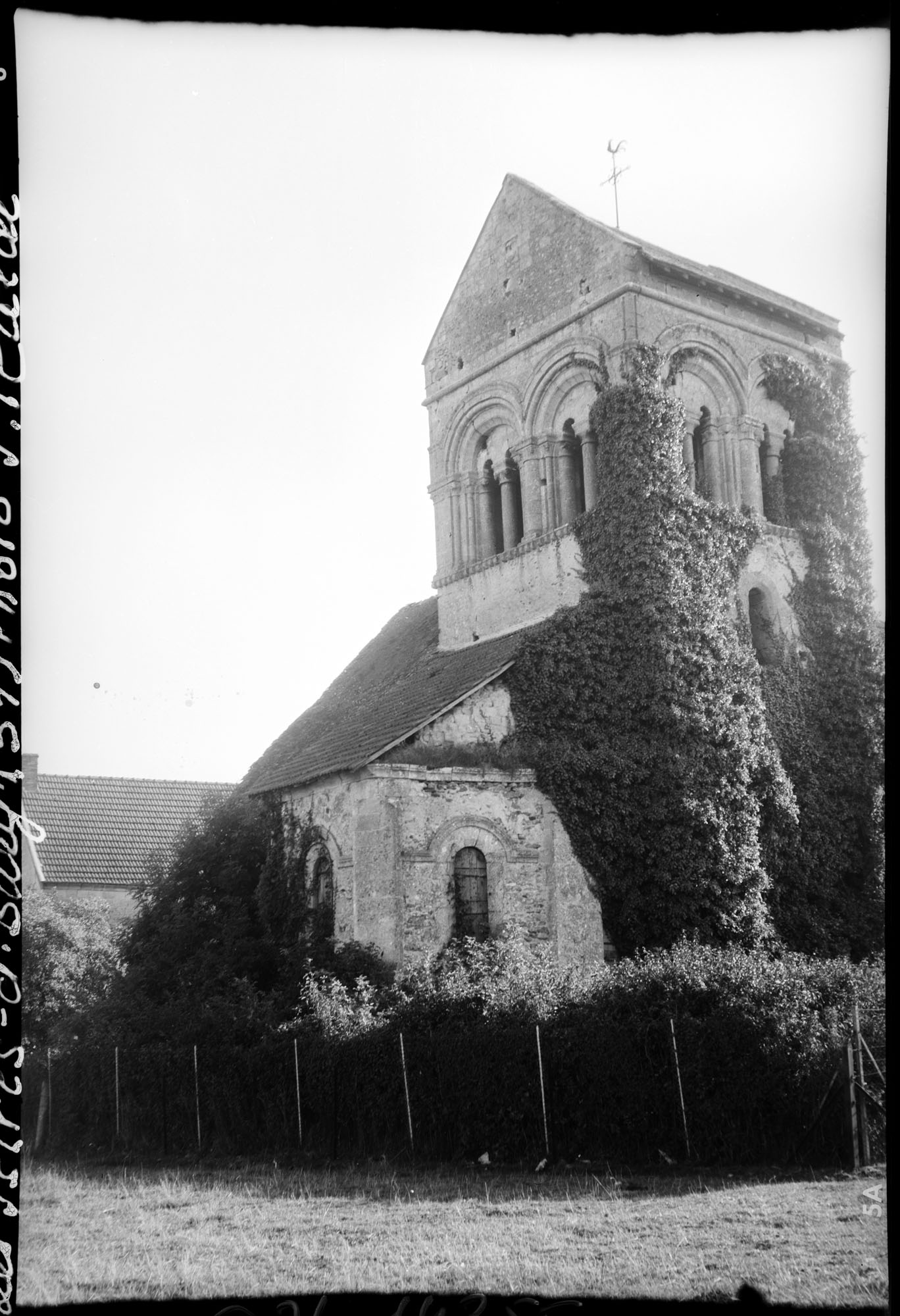 Abside, côté nord et clocher