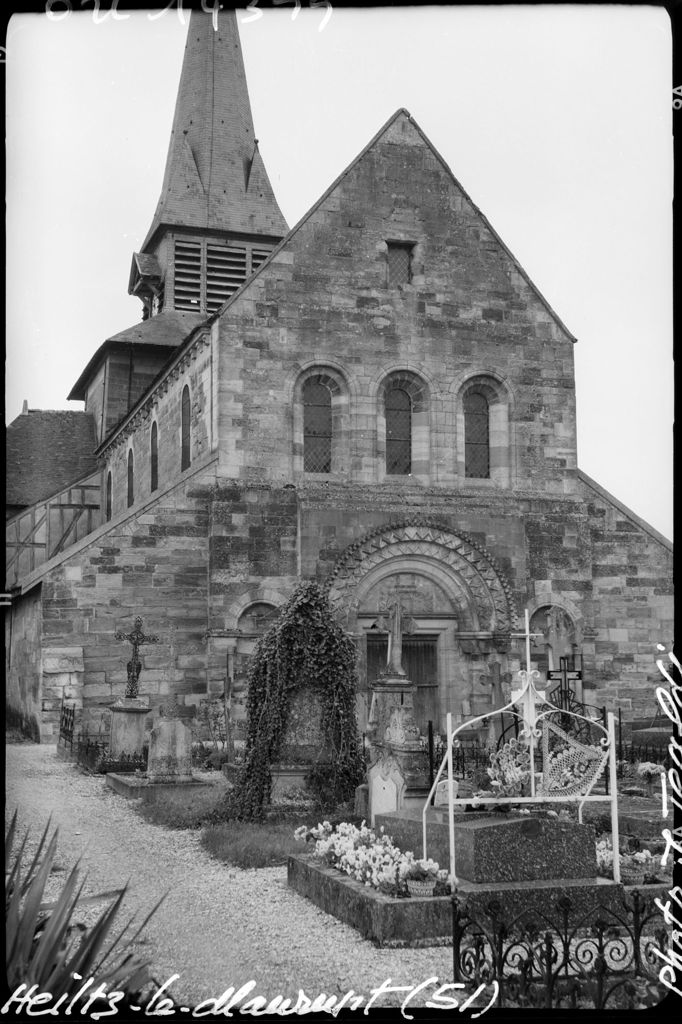 Façade ouest et clocher