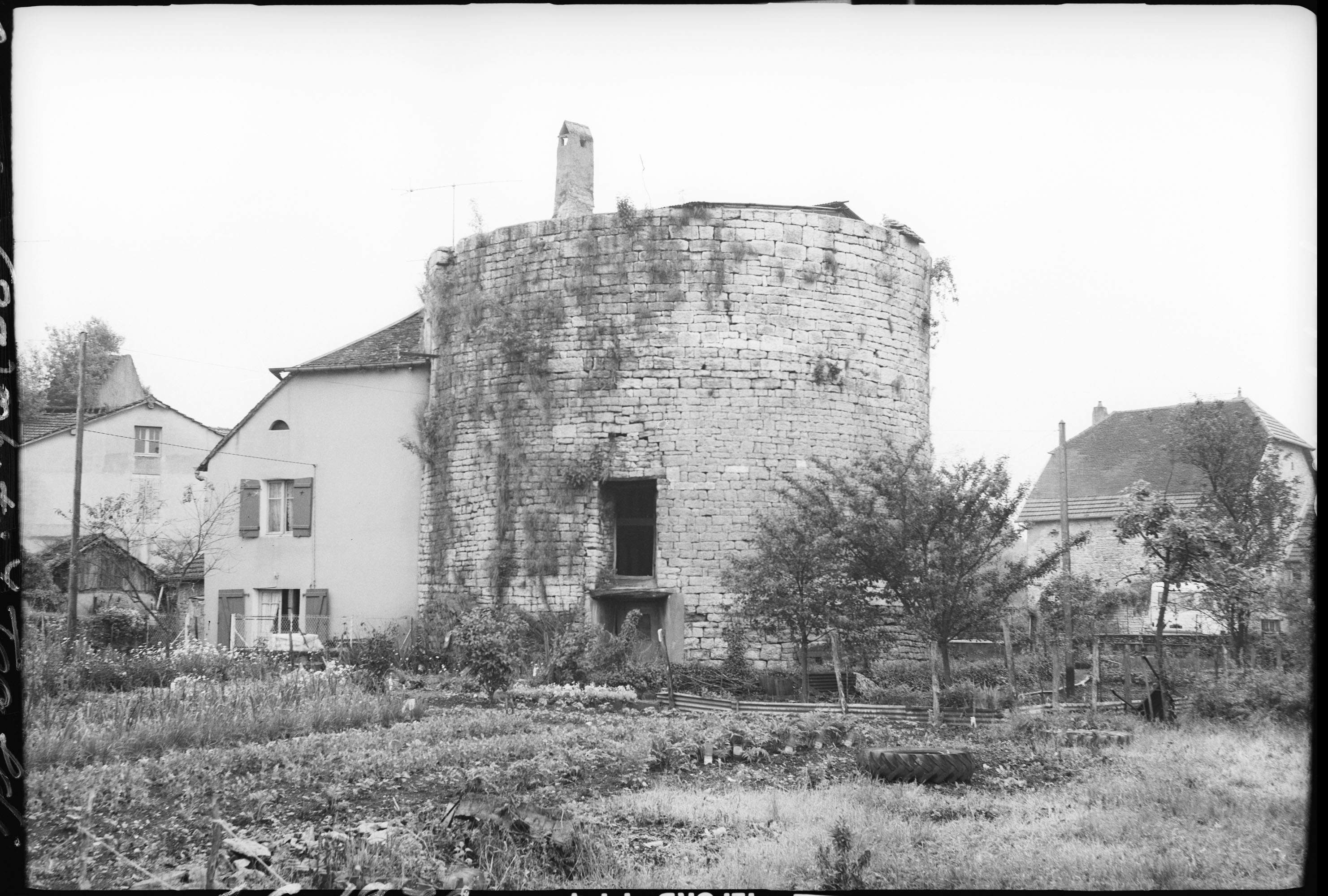 Tour en ruines