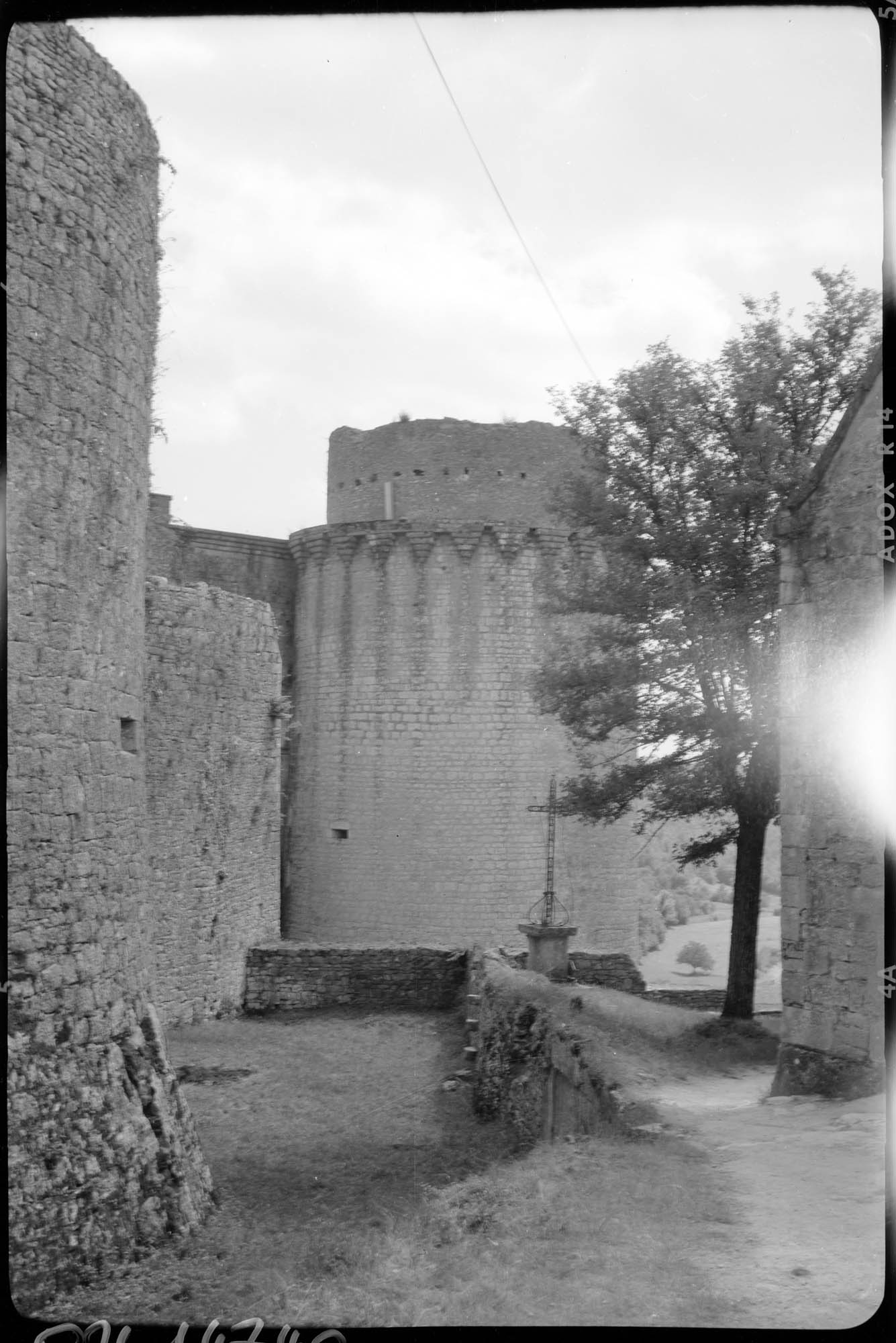 Enceinte et tour de l'intérieur