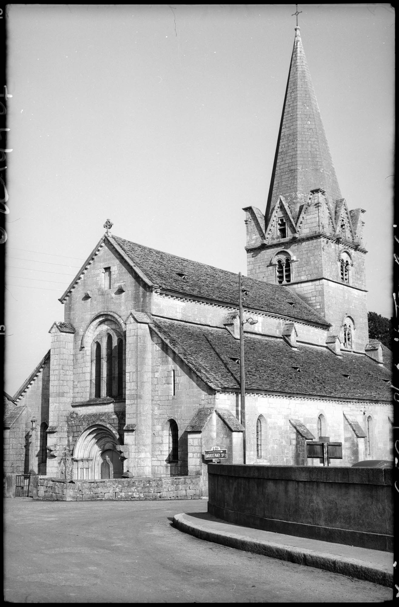 Ensemble sud-ouest et clocher