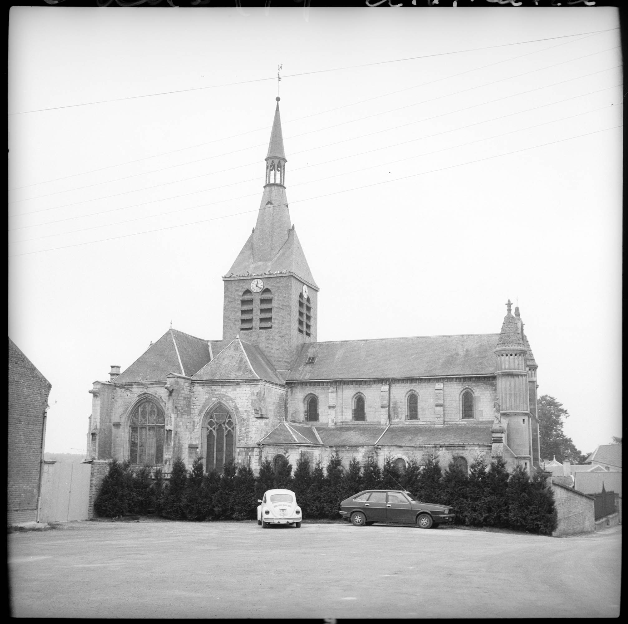 Ensemble nord-ouest et clocher