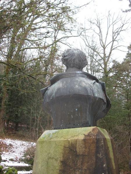 buste du commandant Noisot, vue générale du revers