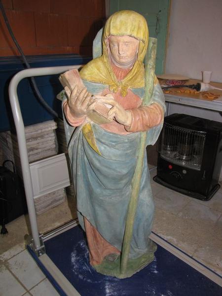 statue : sainte abbesse non identifiée, vue générale