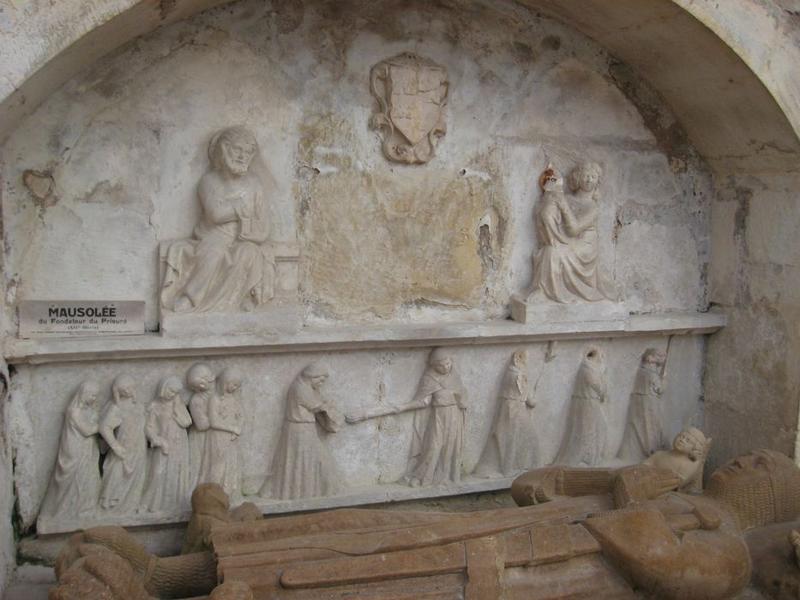 monument funéraire d'un chevalier (gisant), vue générale de l'enfeu