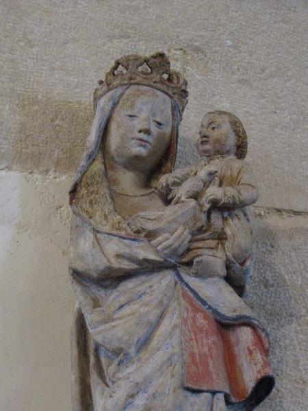 statue : Vierge à l'enfant, vue partielle