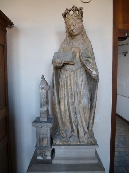 Statue : sainte Barbe