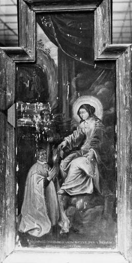 tableau (panneau peint) : Vierge et donateurs, ex-voto, début 17e siècle, avant restauration - © Ministère de la Culture (France), Médiathèque du patrimoine et de la photographie (objets mobiliers), tous droits réservés