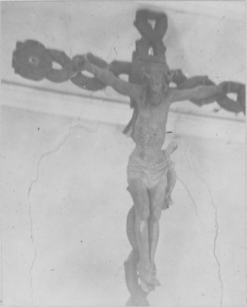statue : Christ en croix, vue générale - © Ministère de la Culture (France), Médiathèque du patrimoine et de la photographie (objets mobiliers), tous droits réservés