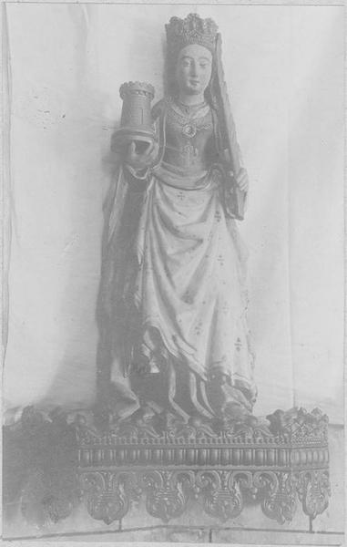 statue : sainte Barbe, vue générale - © Ministère de la Culture (France), Médiathèque du patrimoine et de la photographie (objets mobiliers), tous droits réservés