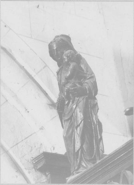 Statue : Vierge à l'Enfant