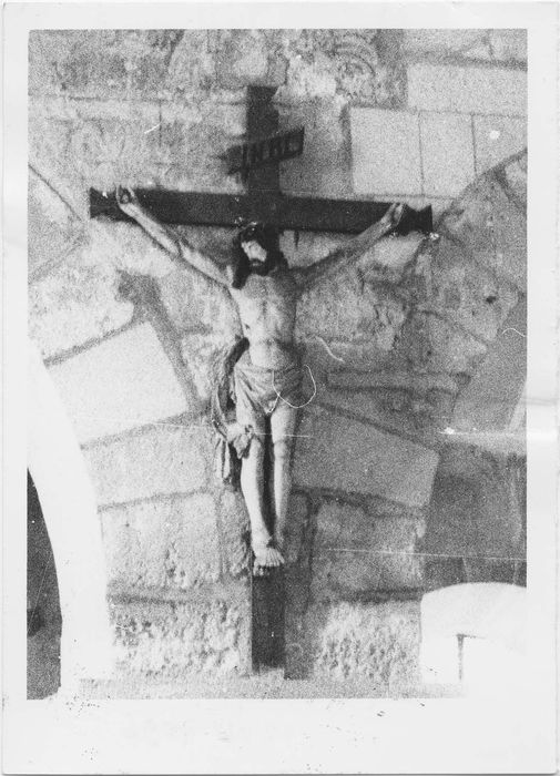 Croix (crucifix) : Christ en croix