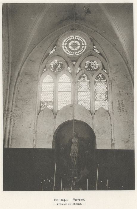 Verrière : l'Apparition du Christ à la Vierge, l'Apparition du Christ à Madeleine, la Nativité