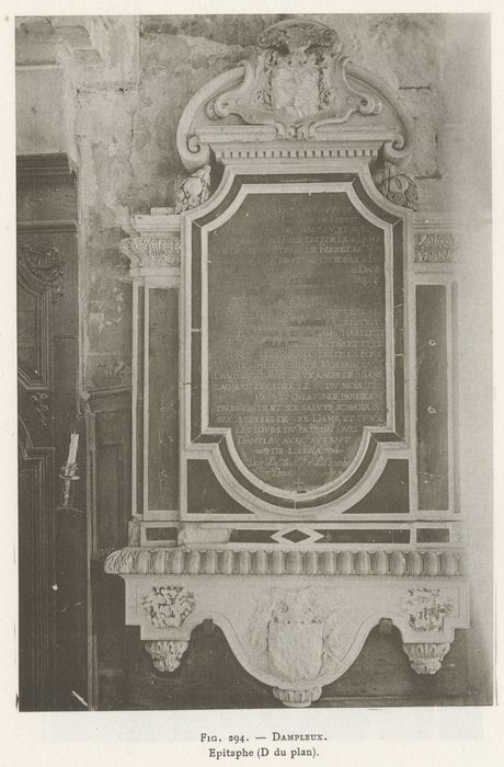 Plaque funéraire de la famille de Ferret