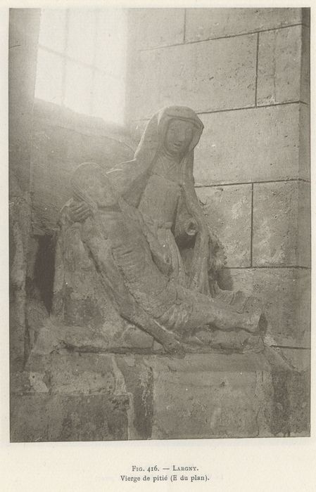 Groupe sculpté : Vierge de Pitié
