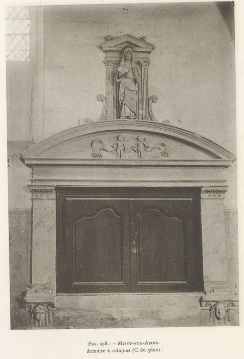 Armoire à reliquaires