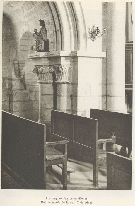 Statue : Vierge à l'Enfant assise