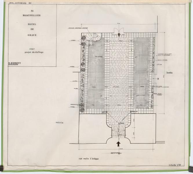 Cour, projet de dallage : plan.