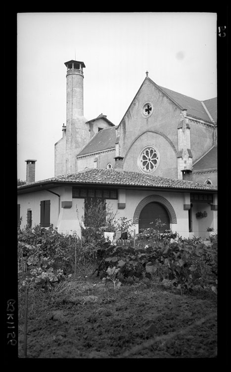 Tour-guet et porche principal