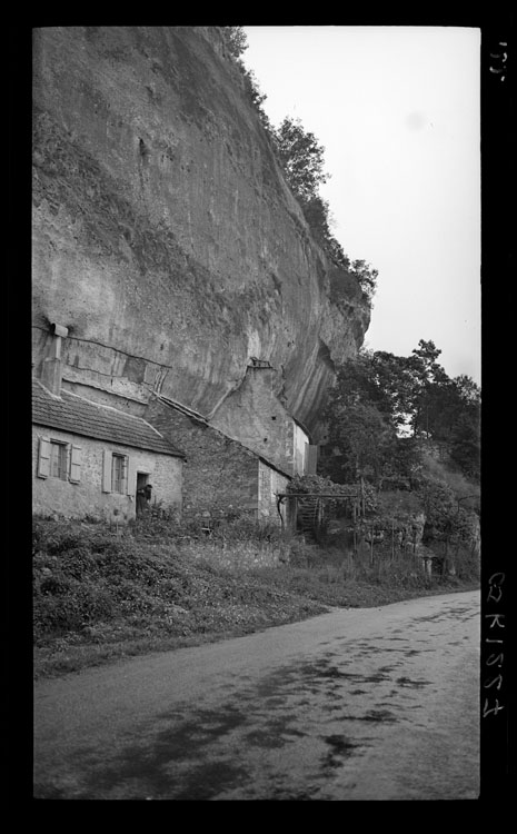 Village des Eyzies sous la roche